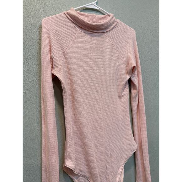 NWOT Free People Long Sleeve Turtleneck Bodysuit Rose;Medium - Picture 3 of 7